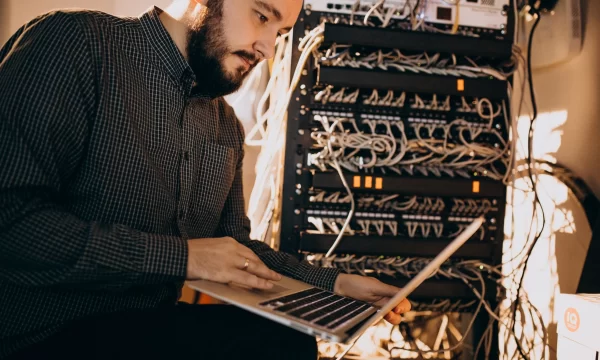 Installation, Support & Maintenance for servers/PCs/Switches and Routers